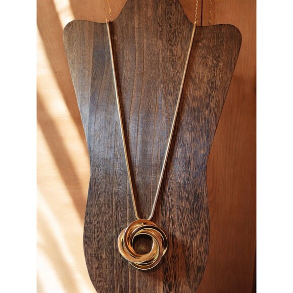Vintage Goldtone Abstract Swirl Pendant Necklace – Sculptural Circle – 16" Drop - Picture 1 of 6